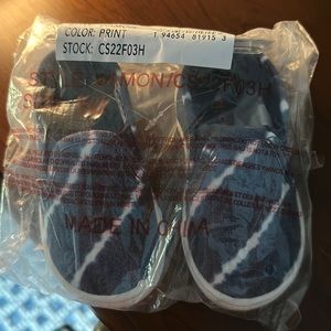 Toddler tie dye shoes size 5